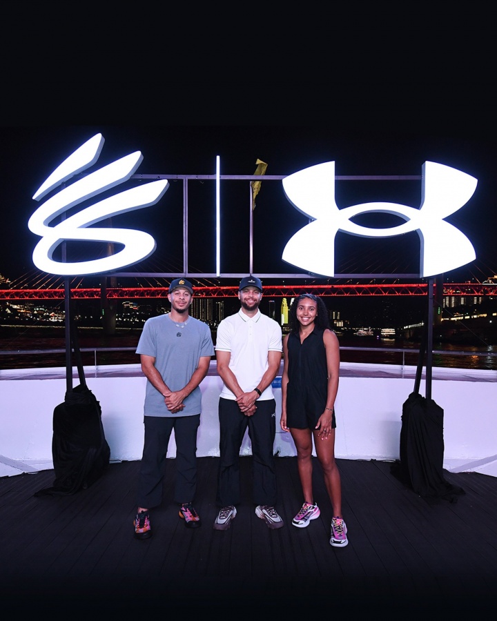 开云体育官网-库里更新社媒赞叹中国之旅：此行体验令人动容不已