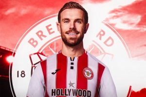 罗马诺：亨德森免签加盟布伦特福德未来几天官宣，已签约2年