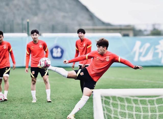 开云体育官网-被遗忘01国奥最佳：憾错过中超报名 踢中乙有成效